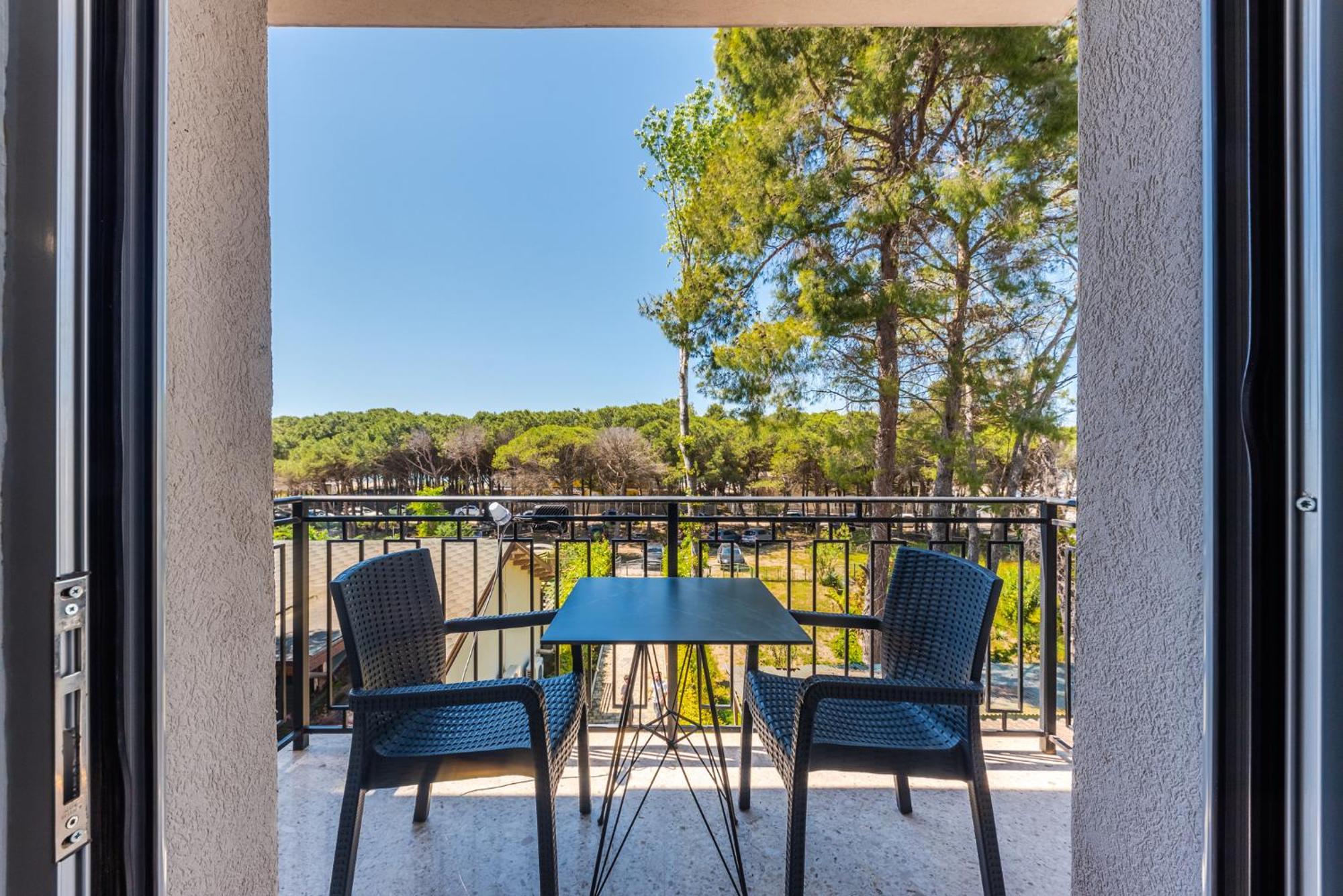 Beni'S Villa Apartments By Ps Golem  Dış mekan fotoğraf